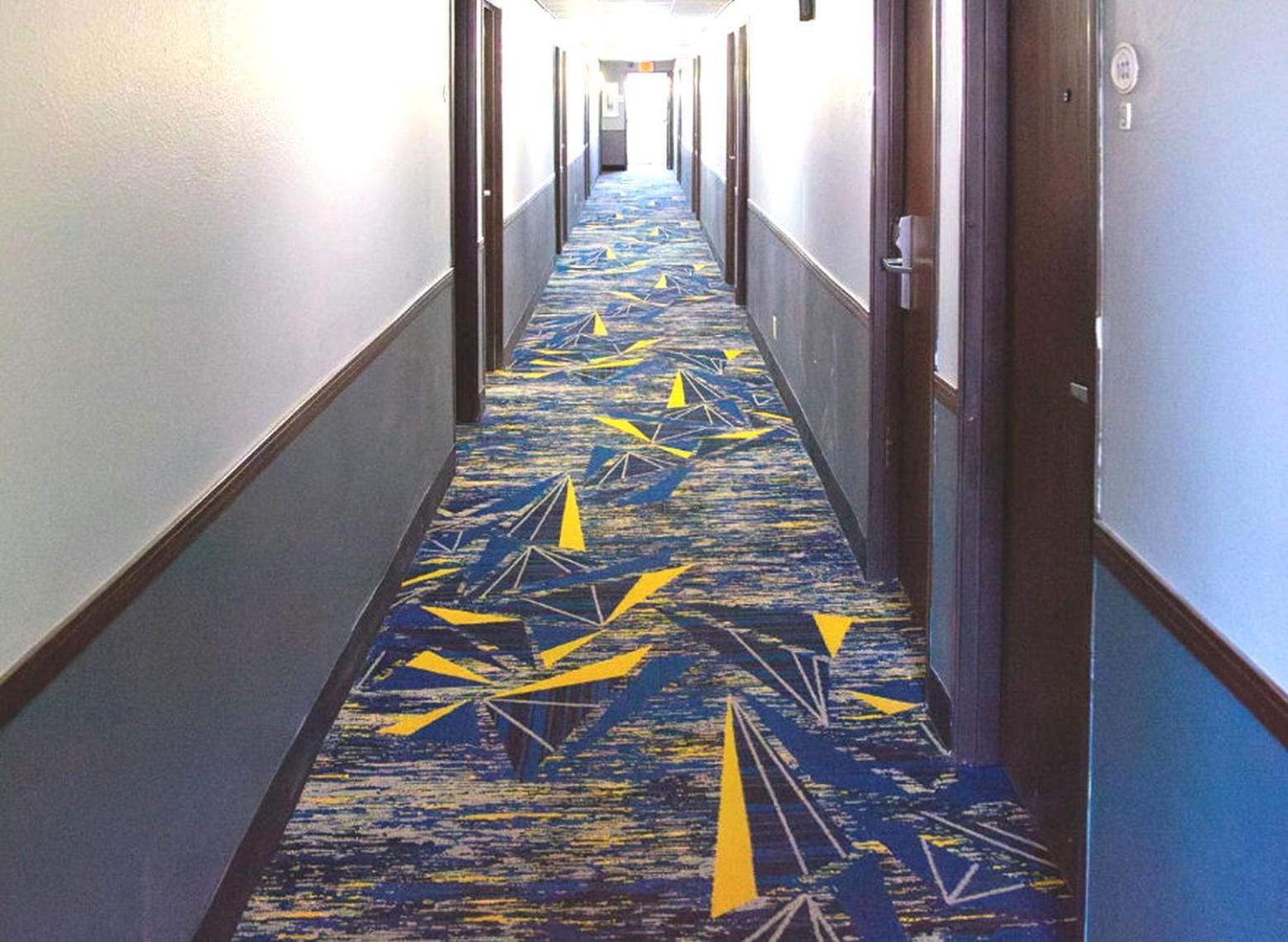 לינקולן Townhouse Extended Stay Hotel Downtown מראה חיצוני תמונה