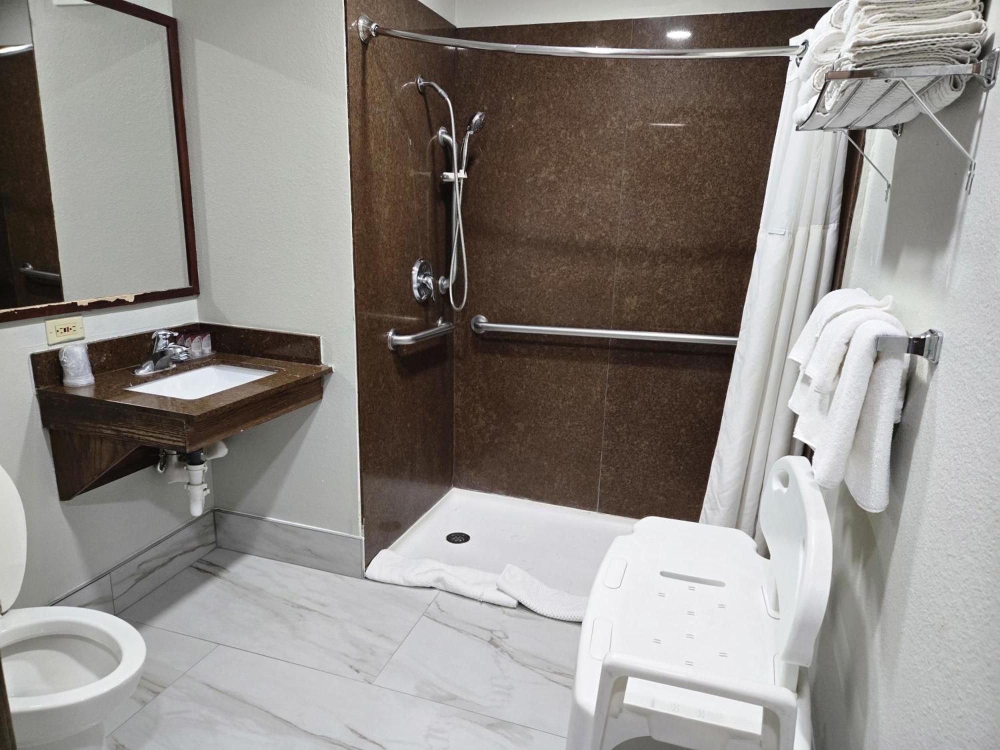 לינקולן Townhouse Extended Stay Hotel Downtown מראה חיצוני תמונה